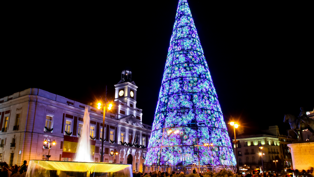 4 ENCHANTING CITIES TO VISIT THIS CHRISTMAS
